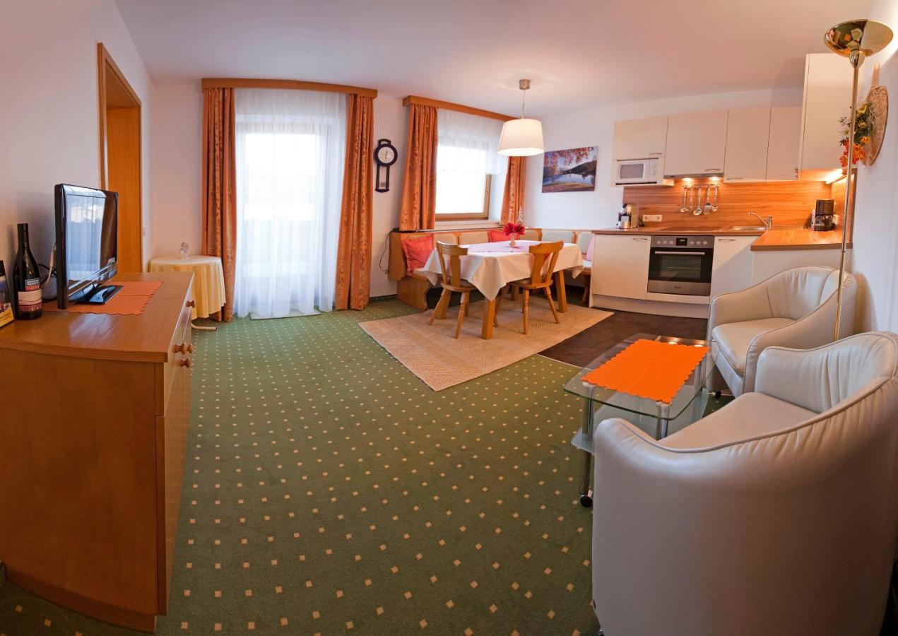 Haus Hamburg Apartment ฟลาคเฮา ภายนอก รูปภาพ